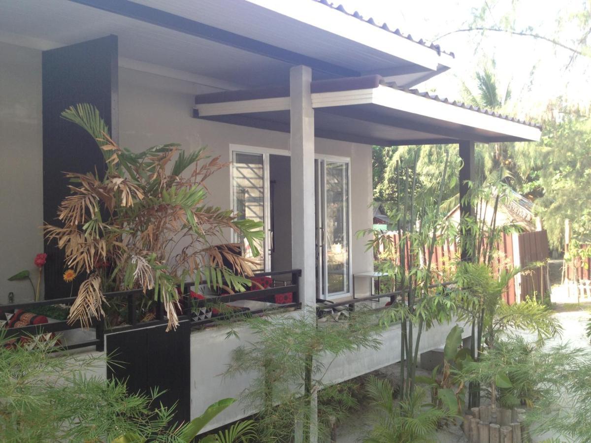 Phangan Cove Beach Resort Szrithanu Szoba fotó