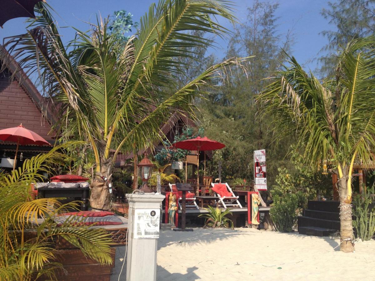 Phangan Cove Beach Resort Szrithanu Kültér fotó