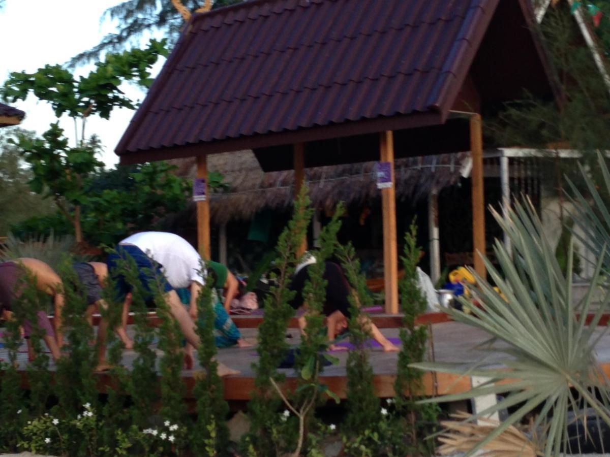 Phangan Cove Beach Resort Szrithanu Kültér fotó