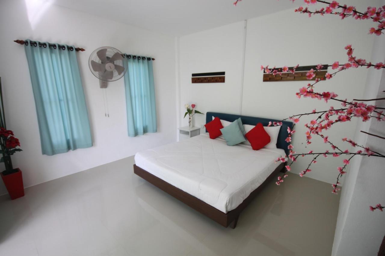 Phangan Cove Beach Resort Szrithanu Kültér fotó