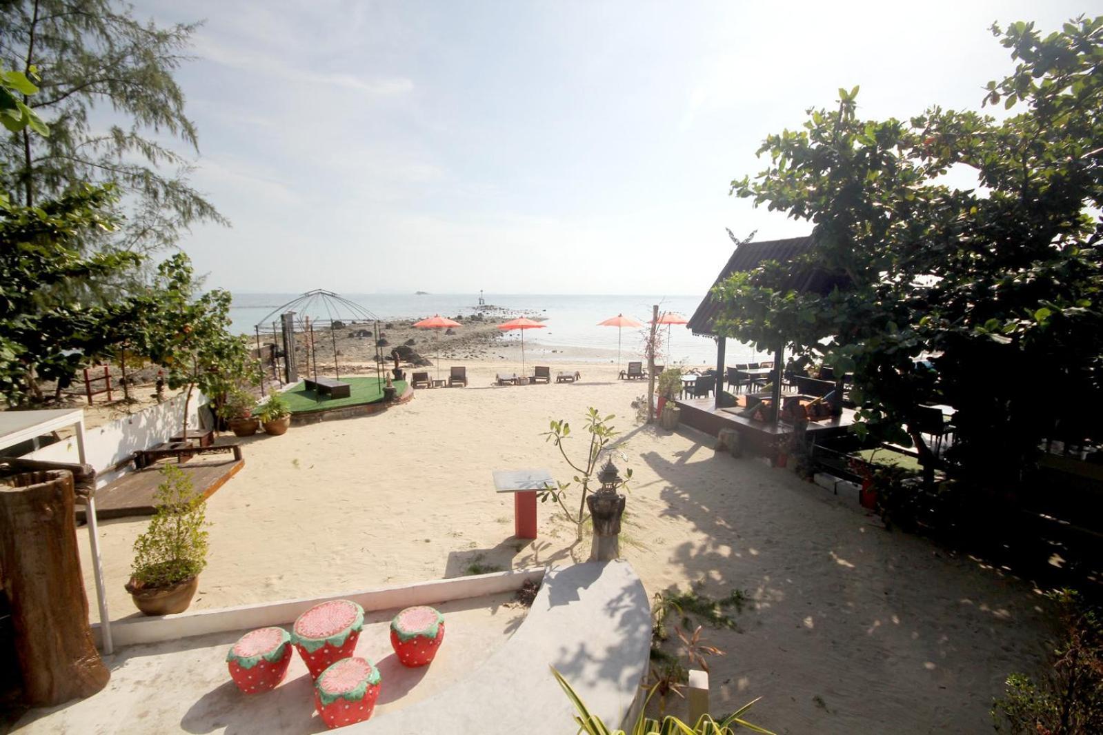 Phangan Cove Beach Resort Szrithanu Kültér fotó
